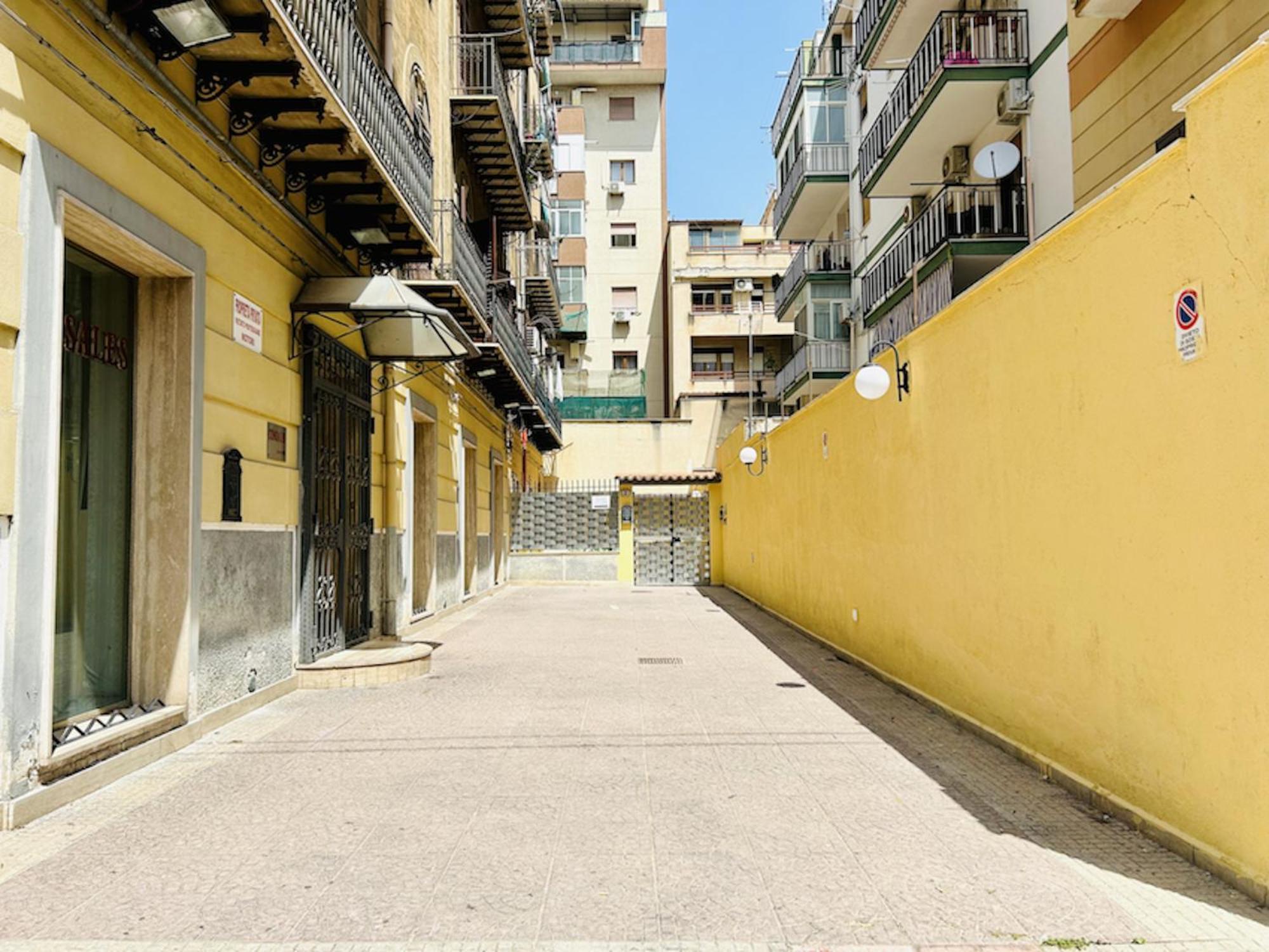 Palermo Central Экстерьер фото